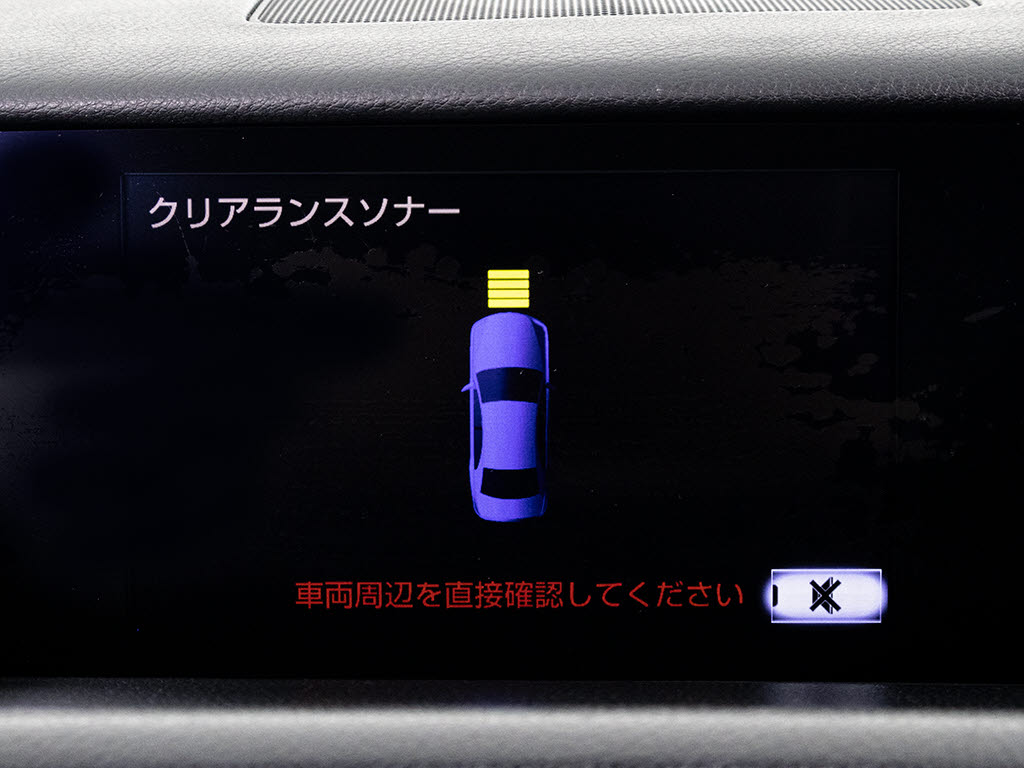 クリアランスソナーが付いています！フロン
ト＆リアにセンサーがあり、障害物に近づく
と警告音が鳴りドライバーへお知らせ！すご
く便利な人気装備です！！