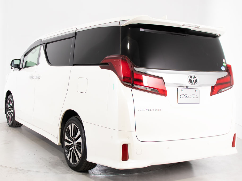 ★展示前点検実施★特殊な機材も用いて、全
車点検を実施しております！