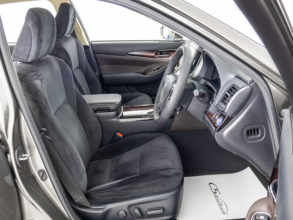 ★シートヒーターを装備しています！高級車
ならではの装備です！
