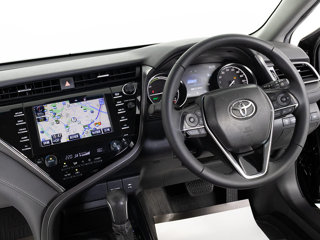 ★使いやすさや安全性を追求したステアリン
グ周り！高級車ゆえにスイッチ類が多いのも
特徴ですね！考え尽くされた配置ですぐに使
いこなす事が出来ますのでご安心下さい！是
非、体感してみて下さい！！