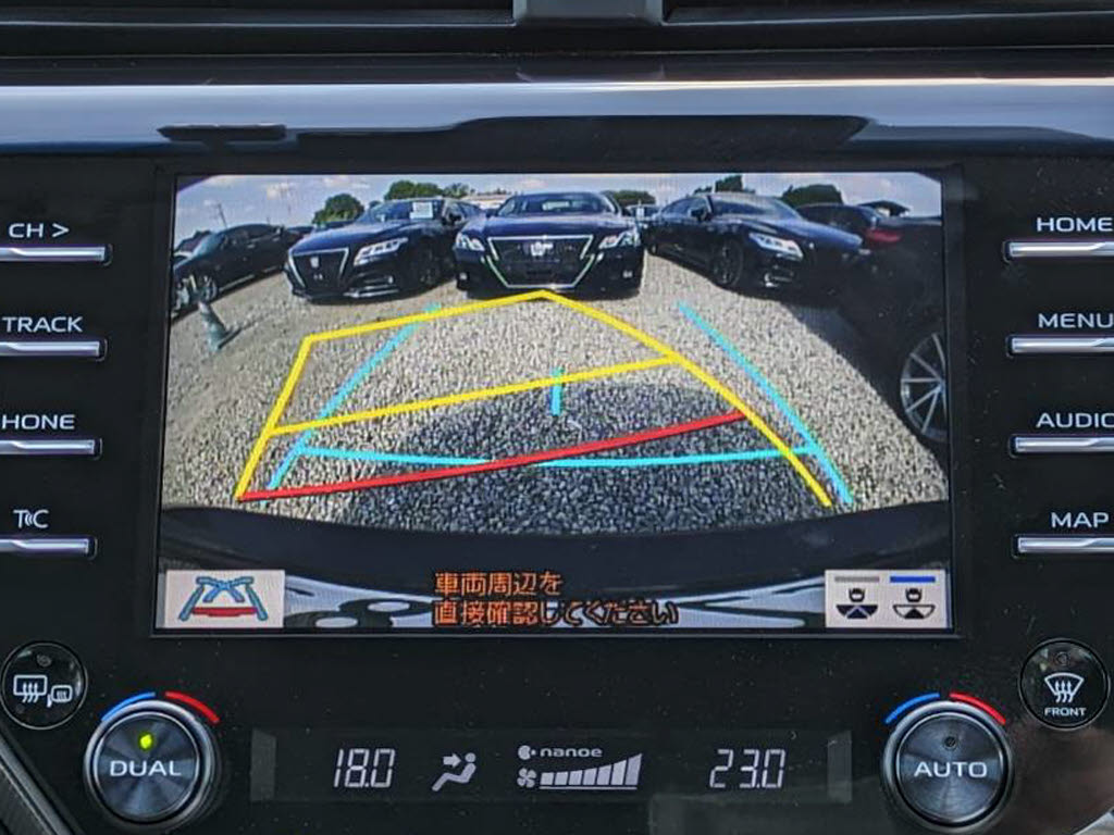 カラーバックモニターがついております！ス
テアリング連動ガイドラインが映し出される
ので、駐車の際に非常に役に立ちます！！