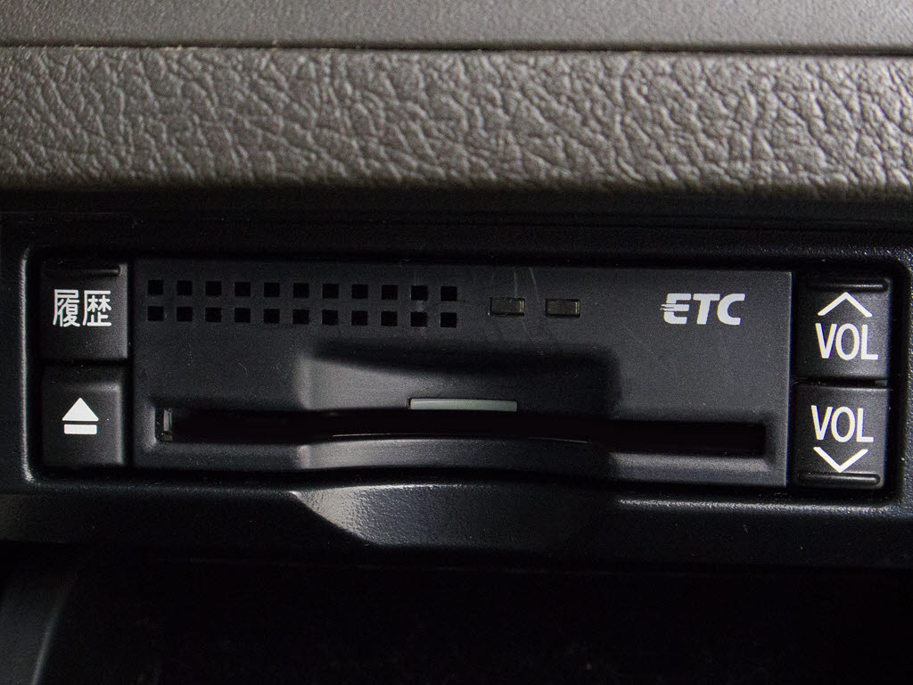 ★ＥＴＣが装備されています！！高速道路を
利用する際は必需品ですよね！！ストレス無
く料金所を通過出来ます！