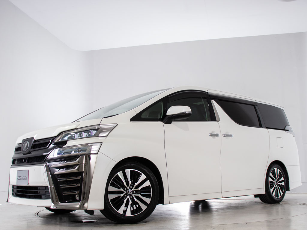 ★展示前点検実施★特殊な機材も用いて、前
車点検を実施しております！