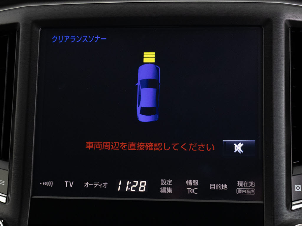 踏み間違い防止機能インテリジェントクリア
ランスソナー！前後４つずつ、計８つのセン
サーで障害物を検知し、アクセルとブレーキ
の踏み間違いの際に、衝突被害軽減ブレーキ
をかけます。