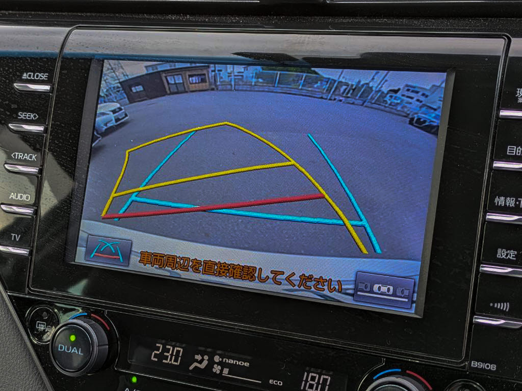カラーバックモニターがついております！ス
テアリング連動ガイドラインが映し出される
ので、駐車の際に非常に役に立ちます！！