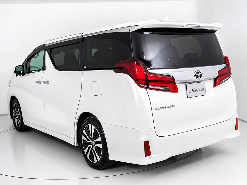 お車の下取りもお任せ下さい！国産、外車、
年式、走行距離問わず、どんなお車でも下取
りさせて頂きます。皆様のご相談お待ちして
おります！