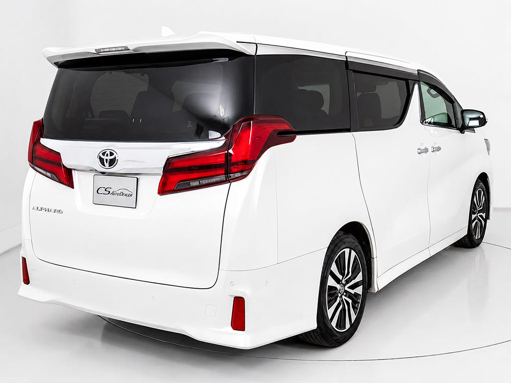 お車の下取りもお任せ下さい！国産、外車、
年式、走行距離問わず、どんなお車でも下取
りさせて頂きます。皆様のご相談お待ちして
おります！