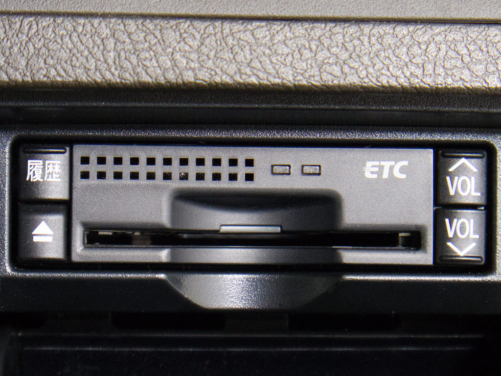 ★ＥＴＣが装備されています！！高速道路を
利用する際は必需品ですよね！！ストレス無
く料金所を通過出来ます！