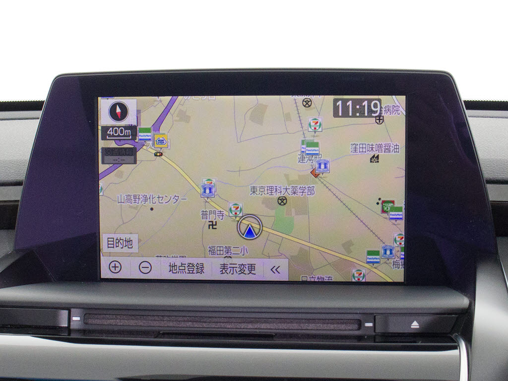 メーカー純正の大画面ＳＤナビが装備されて
います！操作も簡単！見やすい！純正だから
こその使いやすさ！