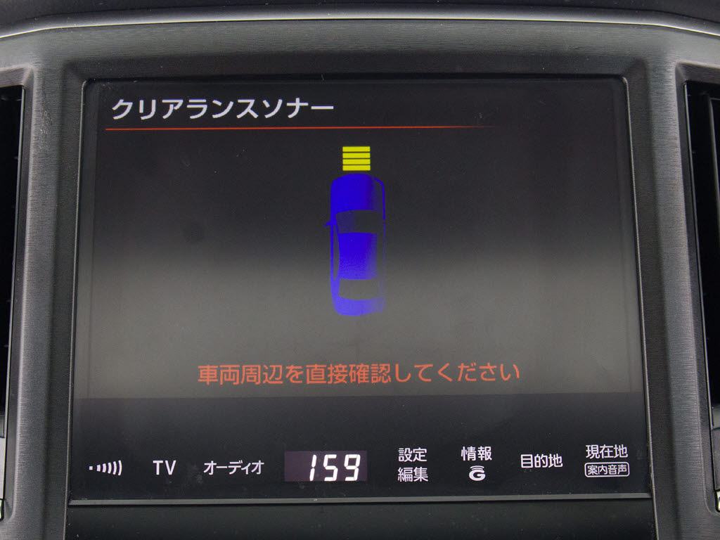 踏み間違い防止機能インテリジェントクリア
ランスソナー！前後４つずつ、計８つのセン
サーで障害物を検知し、アクセルとブレーキ
の踏み間違いの際に、衝突被害軽減ブレーキ
をかけます。