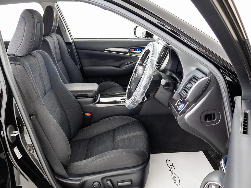 ★シートヒーターを装備しています！高級車
ならではの装備です！