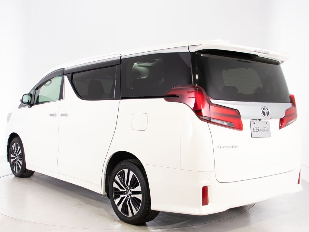 ★展示前点検実施★特殊な機材も用いて、全
車点検を実施しております！
