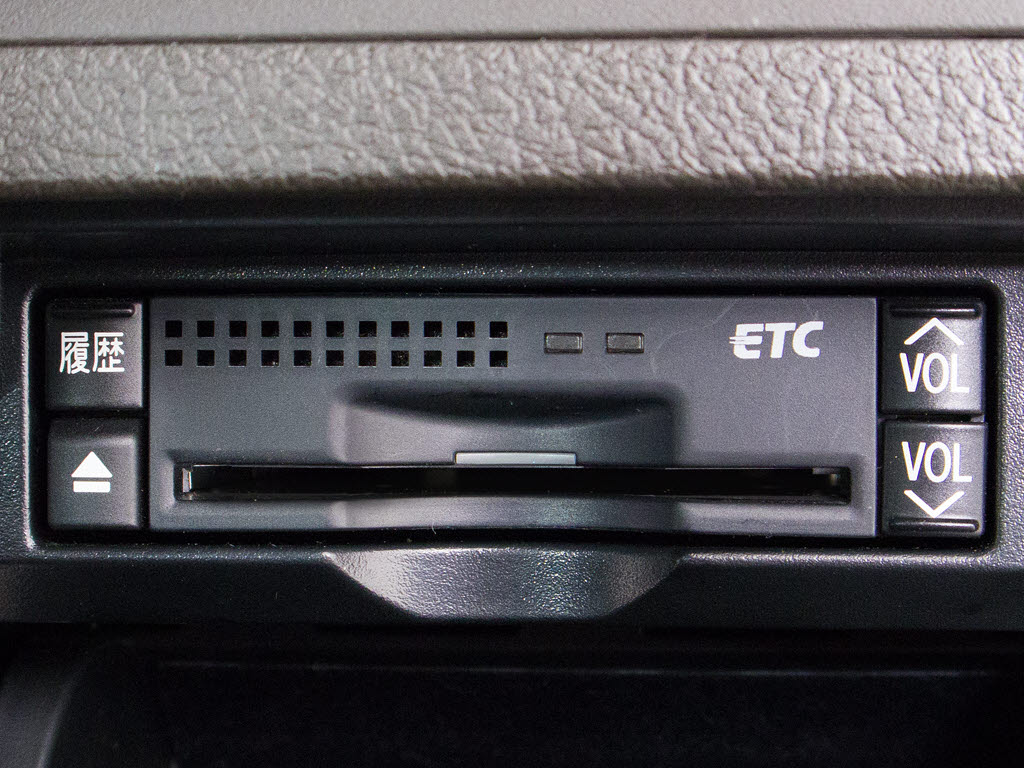 ★ＥＴＣが装備されています！！高速道路を
利用する際は必需品ですよね！！ストレス無
く料金所を通過出来ます！