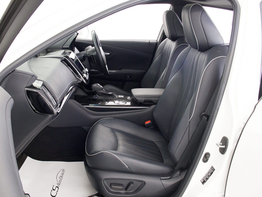 快適エアシート＆シートヒーターを装備して
います！高級車ならではの装備です！シート
が暖まる機能！シートから冷風が出る機能！
どちらも付いています！！寒い冬も、暑い夏
も快適にご乗車頂けます！！