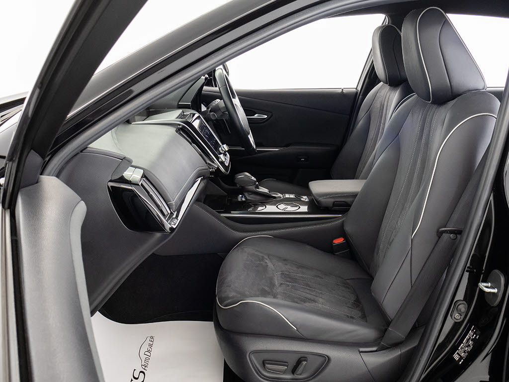 ★シートヒーターを装備しています！高級車
ならではの装備です！