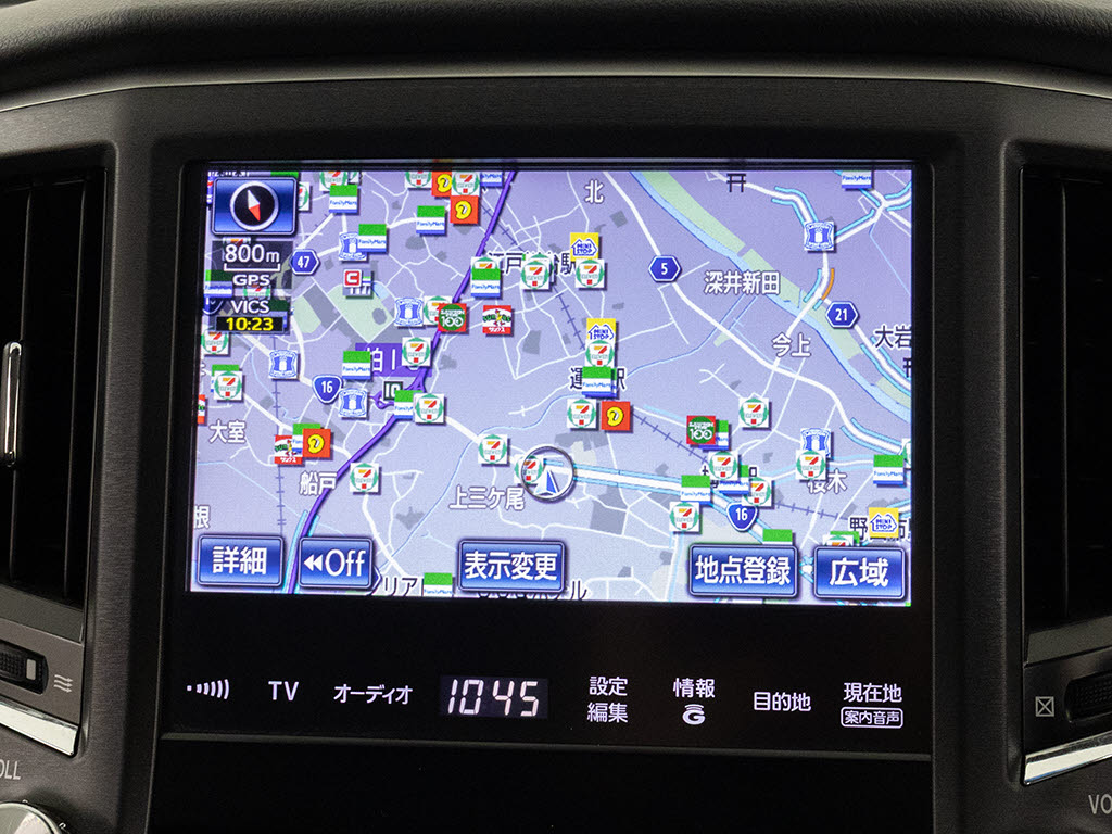 メーカー純正の大画面ＨＤＤナビが装備され
ています！操作も簡単！見やすい！純正だか
らこその使いやすさ！