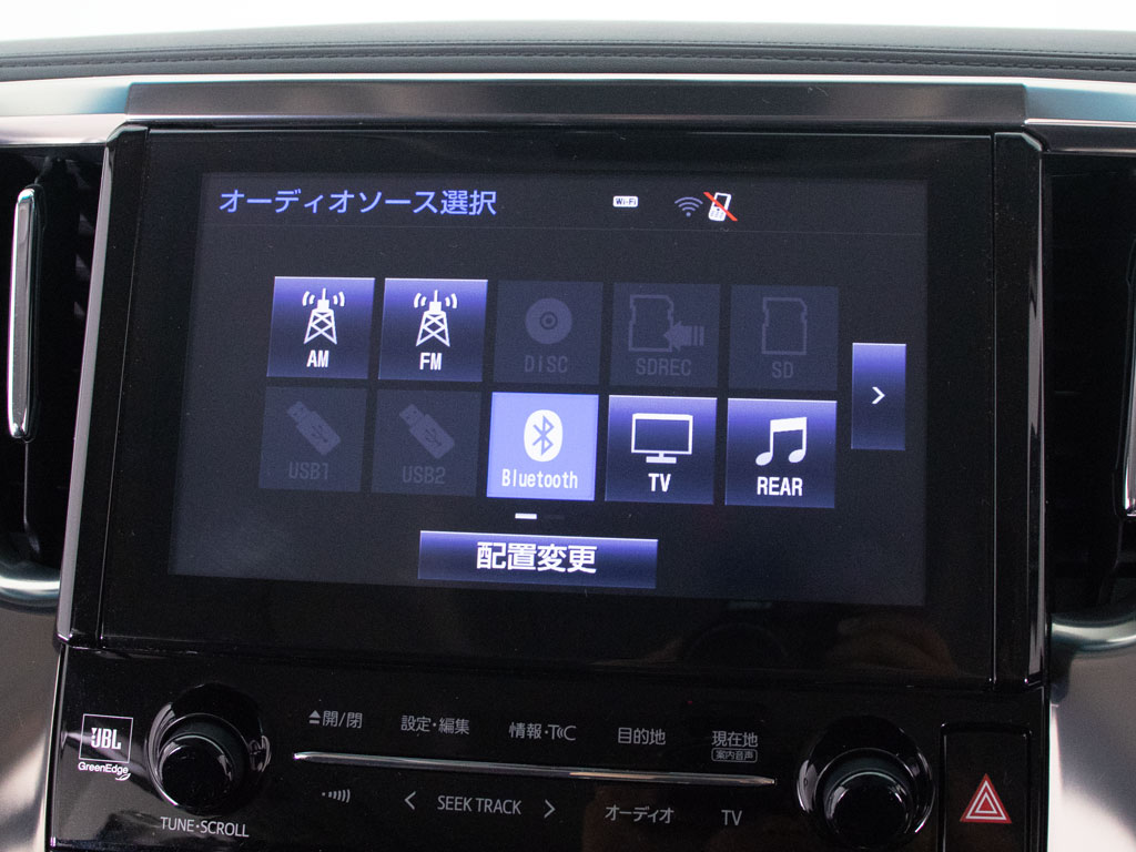 ★各種メディア対応★CD&DVDはもちろん
BluetoothやUSBなどでスマホ等も接続可能！