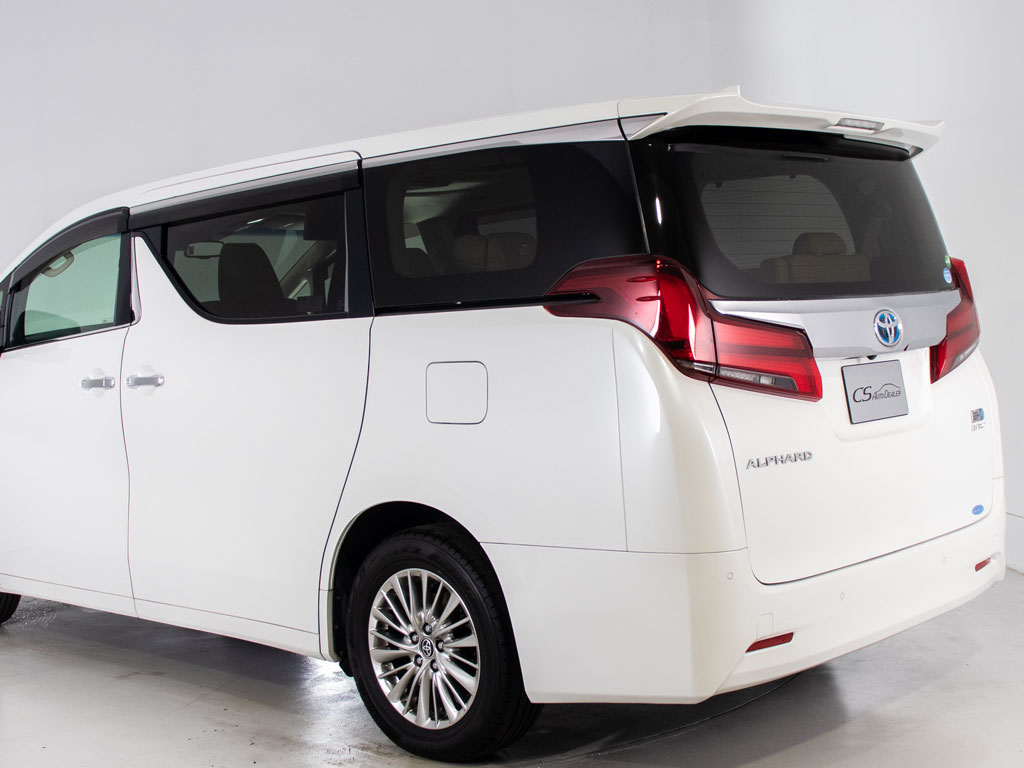 ★展示前点検実施★特殊な機材も用いて、全
車点検を実施しております！