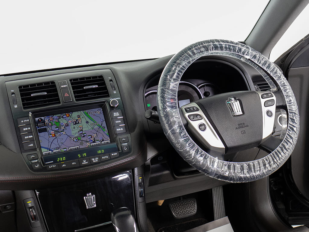 使いやすさや安全性を追求したステアリング
周り！高級車ゆえにスイッチ類が多いのも特
徴ですね！考え尽くされた配置ですぐに使い
こなす事が出来ますのでご安心下さい！是非
、体感してみて下さい！！