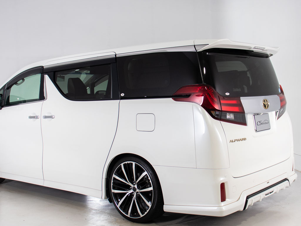 ★展示前点検実施★特殊な機材も用いて、全
車点検を実施しております！