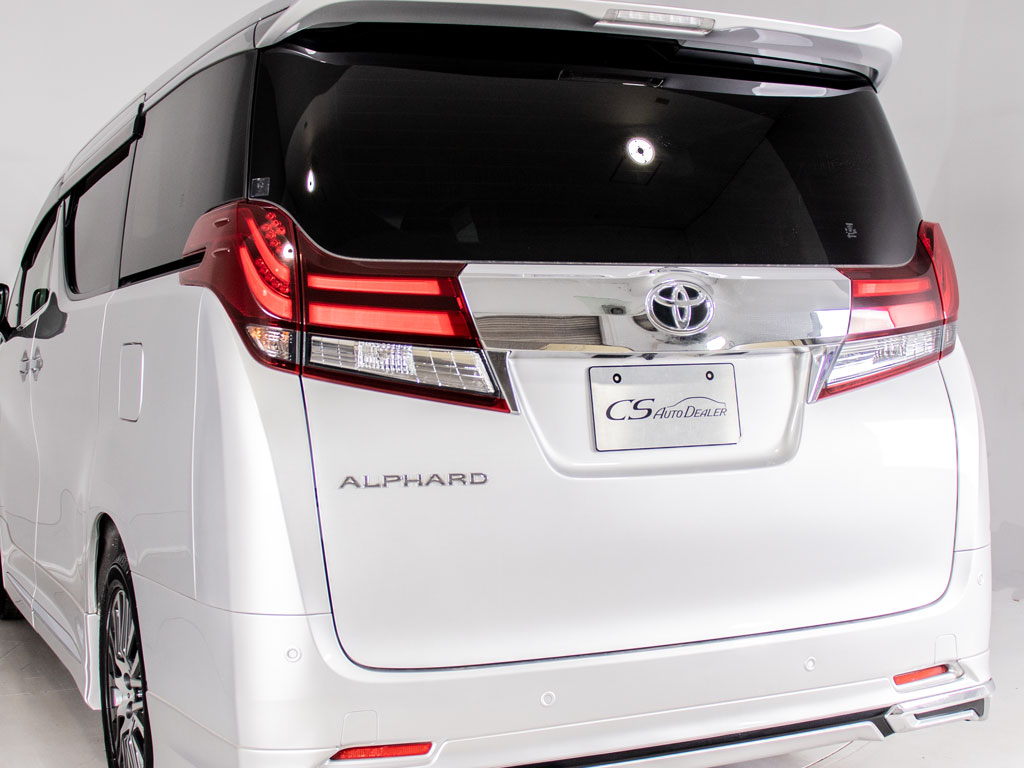 ★純正色★こちらの車両は色替え無しの純正
色となっております！