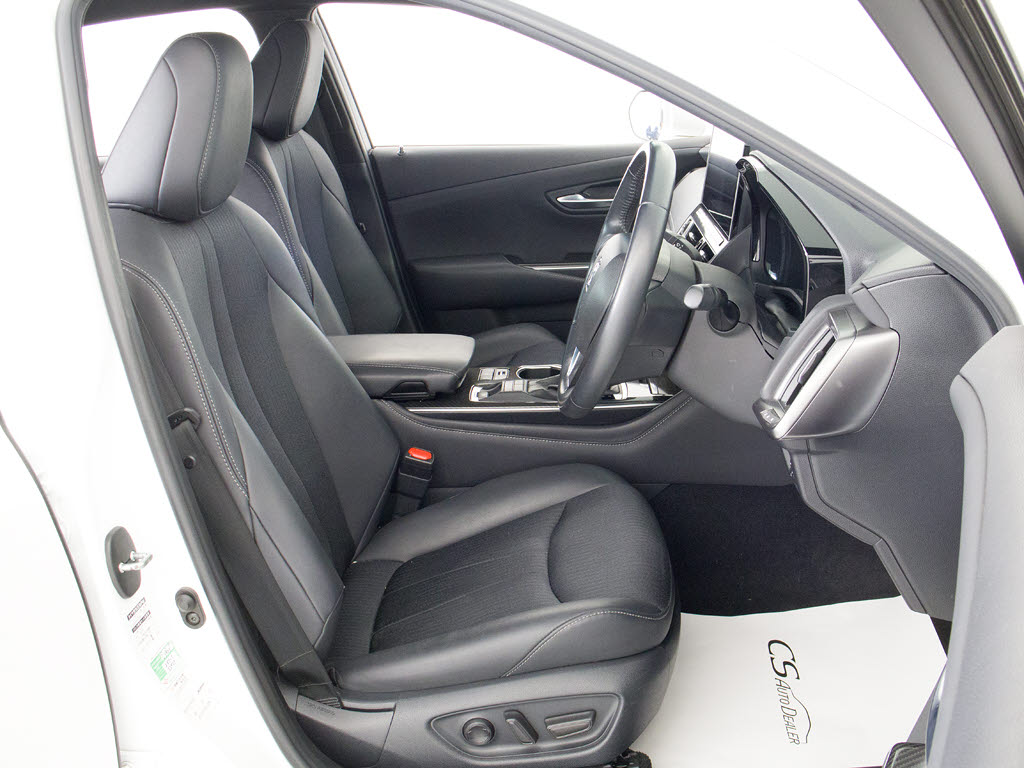 ★シートヒーターを装備しています！高級車
ならではの装備です！