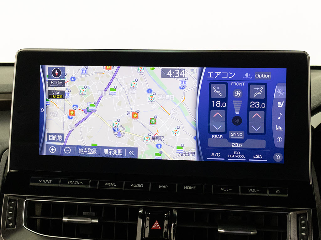 トヨタマルチオペレーションタッチ機能付き
の大画面SDナビ！12.3インチディスプレイ！
Bluetoothやスマホ連携も対応！