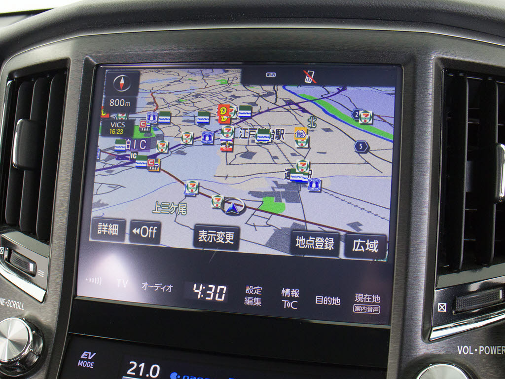 メーカー純正の大画面SDナビが装備されてい
ます！操作も簡単！見やすい！純正だからこ
その使いやすさ！