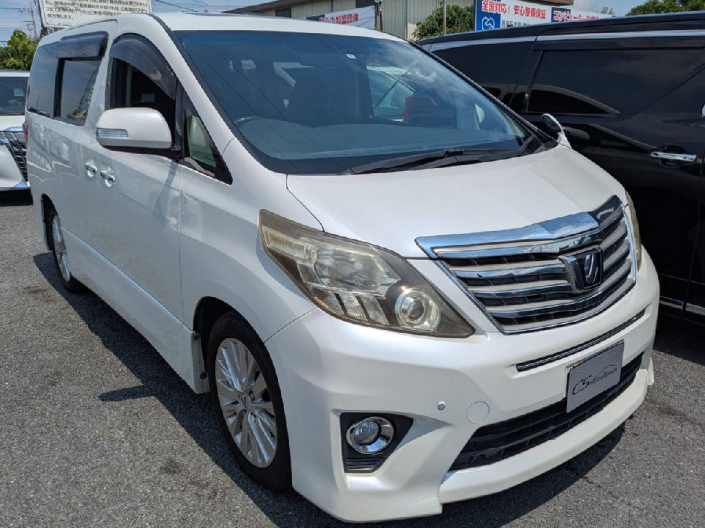 アルファード　２４０Ｓ-Ｃ　ツインサンルーフ　後席モニター　禁煙車