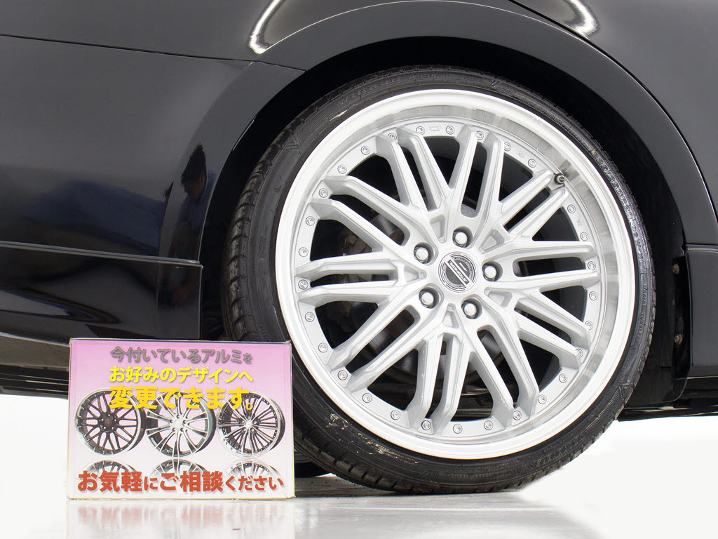 新品20インチアルミホイール＆新品タイヤ装
着済みです！アルミホイールの変更も可能で
す！お客様のお好みの１台を作成可能となり
ます！※詳細はスタッフまでお尋ねください
。