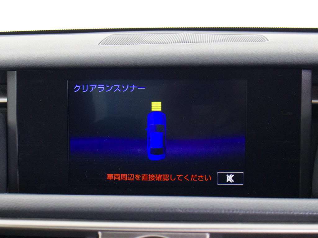 クリアランスソナーが付いています！フロン
ト＆リアにセンサーがあり、障害物に近づく
と警告音が鳴りドライバーへお知らせ！すご
く便利な人気装備です！！
