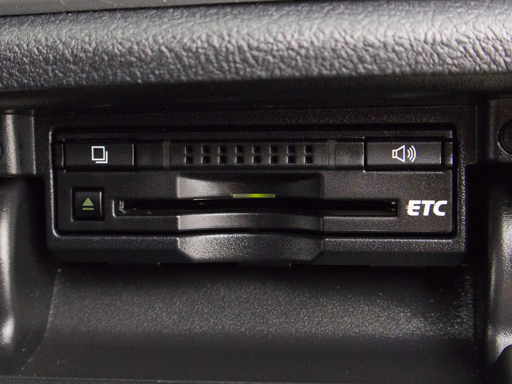 ★ETCが装備されています！！高速道路を利
用する際は必需品ですよね！！ストレス無く
料金所を通過出来ます！
