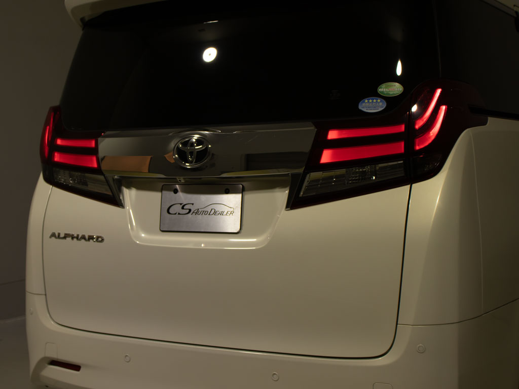 ★展示前点検実施★特殊な機材も用いて、全
車点検を実施しております！