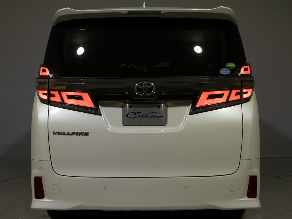 ★展示前点検実施★特殊な機材も用いて、全
車点検を実施しております！