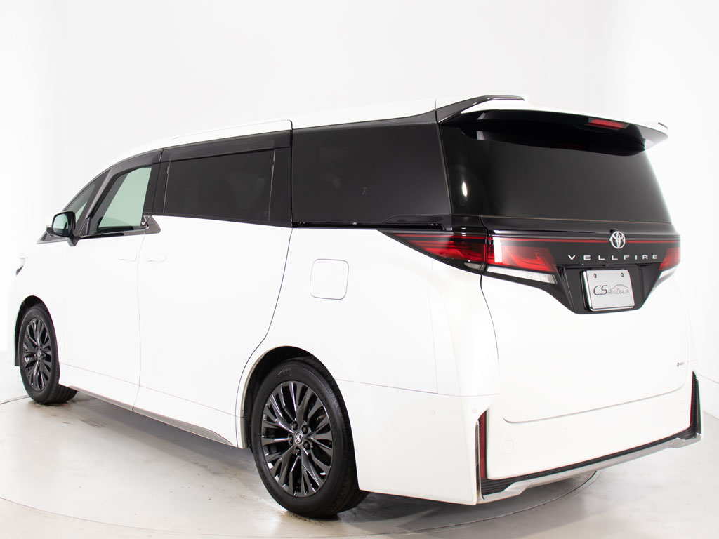 ★展示前点検実施★特殊な機材も用いて、全
車点検を実施しております！