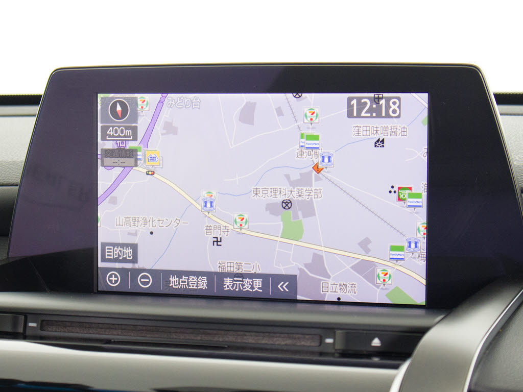 メーカー純正のSDナビが装備されています！
操作も簡単！見やすい！純正だからこその使
いやすさ！