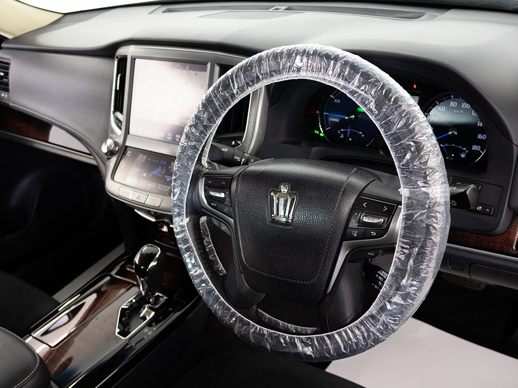 ★使いやすさや安全性を追求したステアリン
グ周り！高級車ゆえにスイッチ類が多いのも
特徴ですね！考え尽くされた配置ですぐに使
いこなす事が出来ますのでご安心下さい！是
非、体感してみて下さい！！