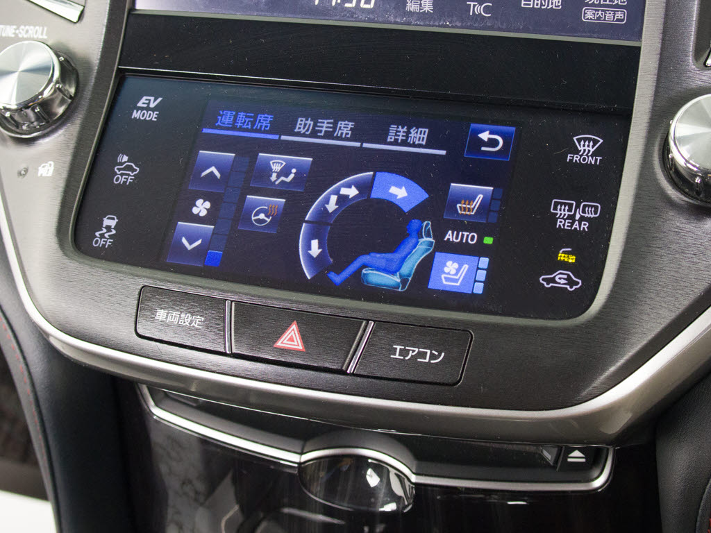快適エアシート＆シートヒーターを装備して
います！高級車ならではの装備です！シート
が暖まる機能！シートから冷風が出る機能！
どちらも付いています！！寒い冬も、暑い夏
も快適にご乗車頂けます！！