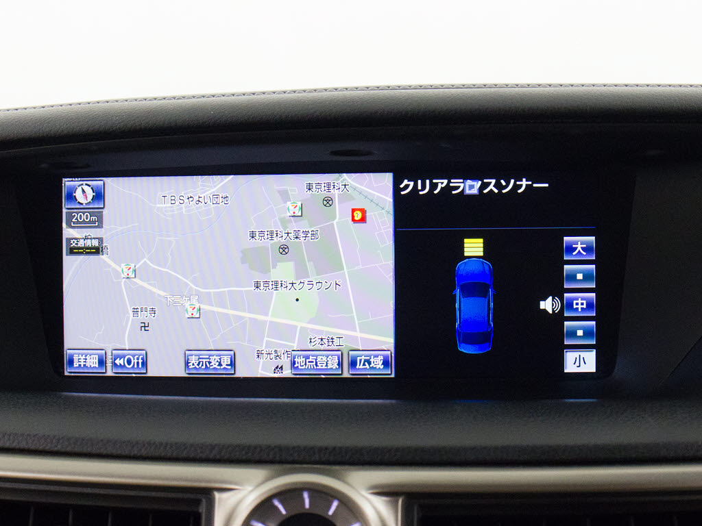 クリアランスソナーが付いています！フロン
ト＆リアにセンサーがあり、障害物に近づく
と警告音が鳴りドライバーへお知らせ！すご
く便利な人気装備です！！
