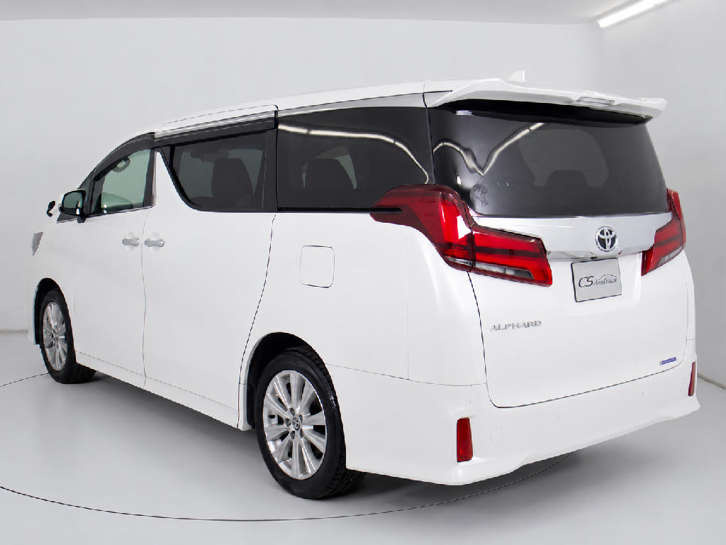 お車の下取りもお任せ下さい！国産、外車、
年式、走行距離問わず、どんなお車でも下取
りさせて頂きます。皆様のご相談お待ちして
おります！