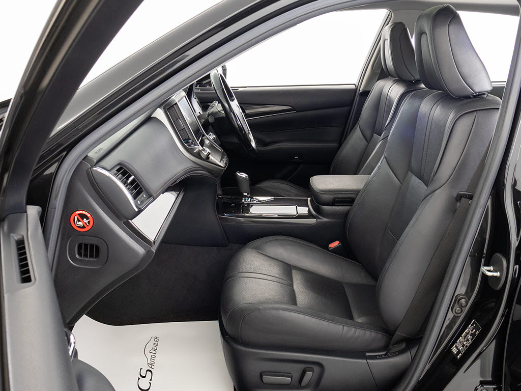 快適エアシート＆シートヒーターを装備して
います！高級車ならではの装備です！シート
が暖まる機能！シートから冷風が出る機能！
どちらも付いています！！寒い冬も、暑い夏
も快適にご乗車頂けます！！