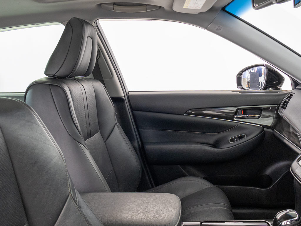 快適エアシート＆シートヒーターを装備して
います！高級車ならではの装備です！シート
が暖まる機能！シートから冷風が出る機能！
どちらも付いています！！寒い冬も、暑い夏
も快適にご乗車頂けます！！