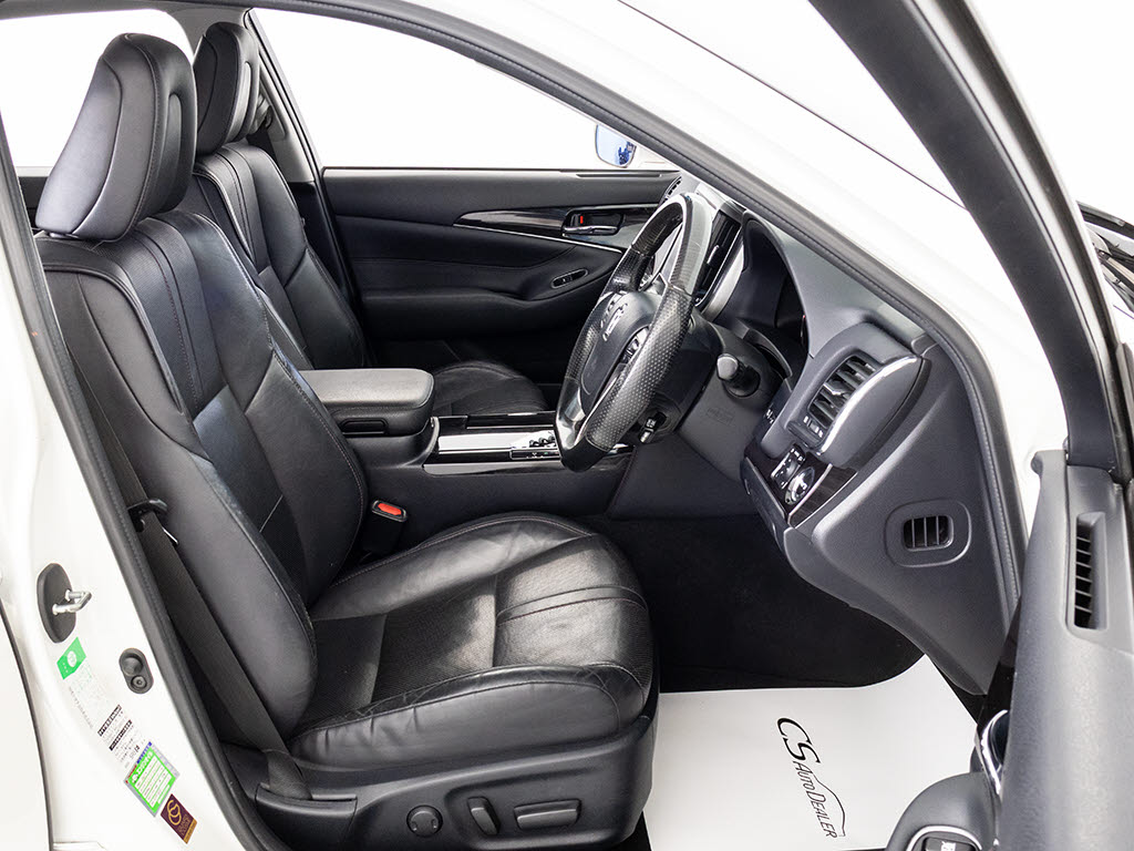 快適エアシート＆シートヒーターを装備して
います！高級車ならではの装備です！シート
が暖まる機能！シートから冷風が出る機能！
どちらも付いています！！寒い冬も、暑い夏
も快適にご乗車頂けます！！