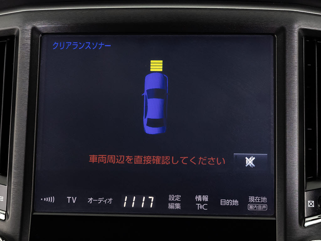 踏み間違い防止機能インテリジェントクリア
ランスソナー！前後4つずつ、計8つのセンサ
ーで障害物を検知し、アクセルとブレーキの
踏み間違いの際に、衝突被害軽減ブレーキを
かけます。