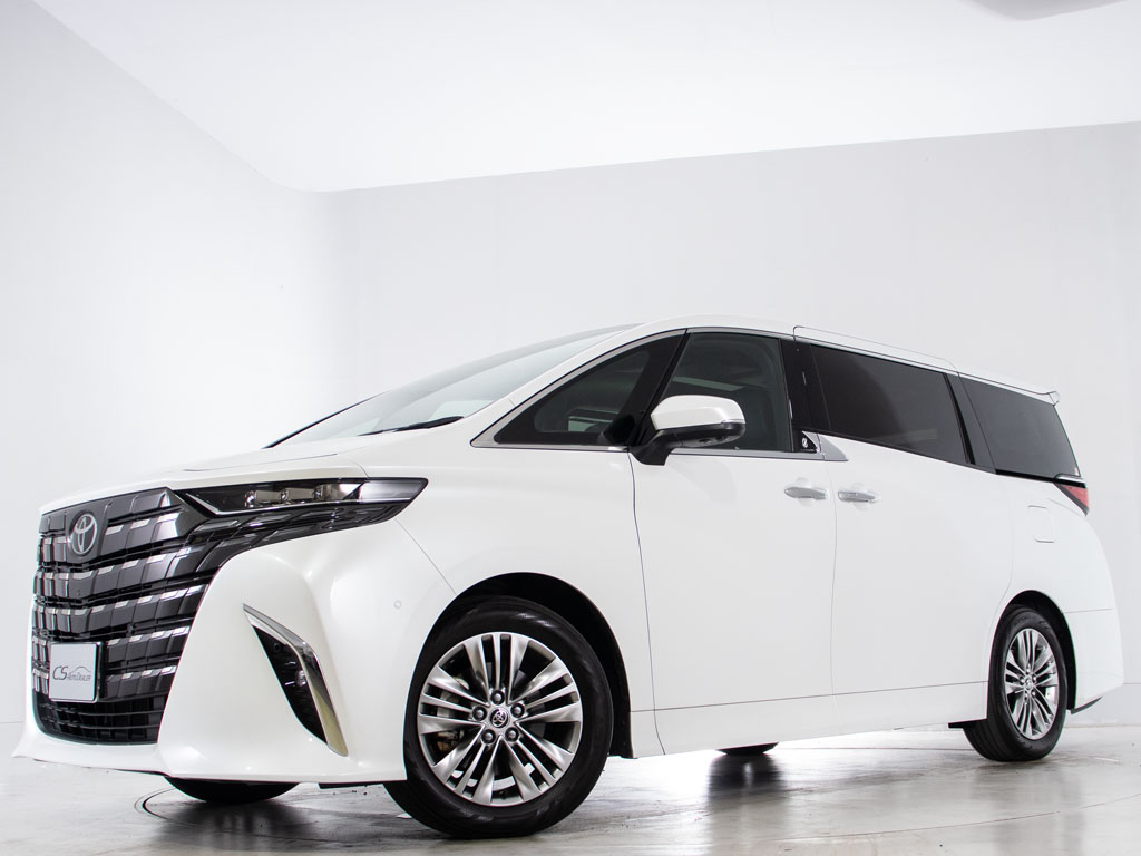 ★展示前点検実施★特殊な機材も用いて、前
車点検を実施しております！