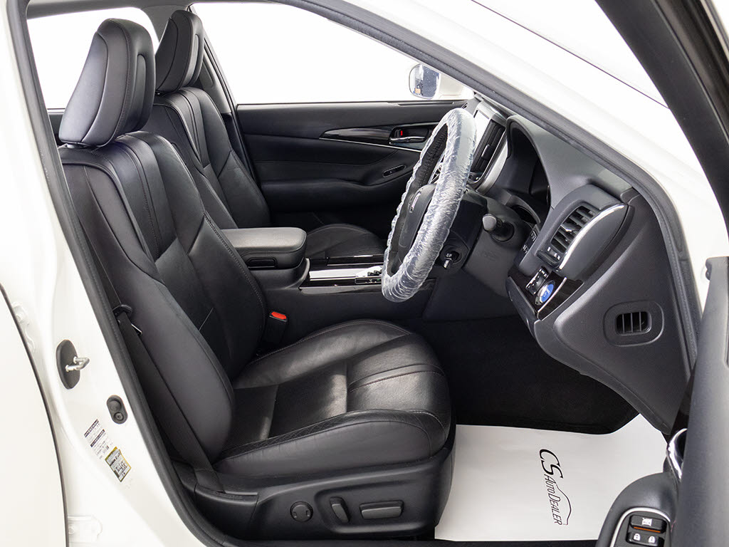快適エアシート＆シートヒーターを装備して
います！高級車ならではの装備です！シート
が暖まる機能！シートから冷風が出る機能！
どちらも付いています！！寒い冬も、暑い夏
も快適にご乗車頂けます！！