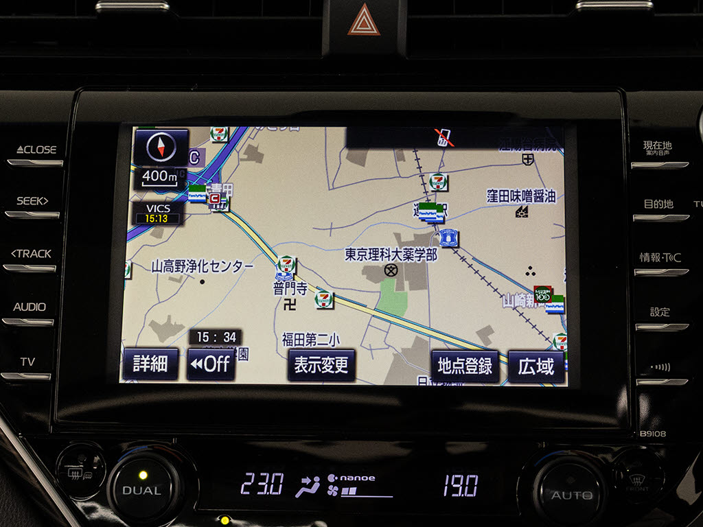 ★メーカー純正の大画面SDナビが装備されて
います！地図情報の更新も出来ますので安心
してお使い頂けます！
