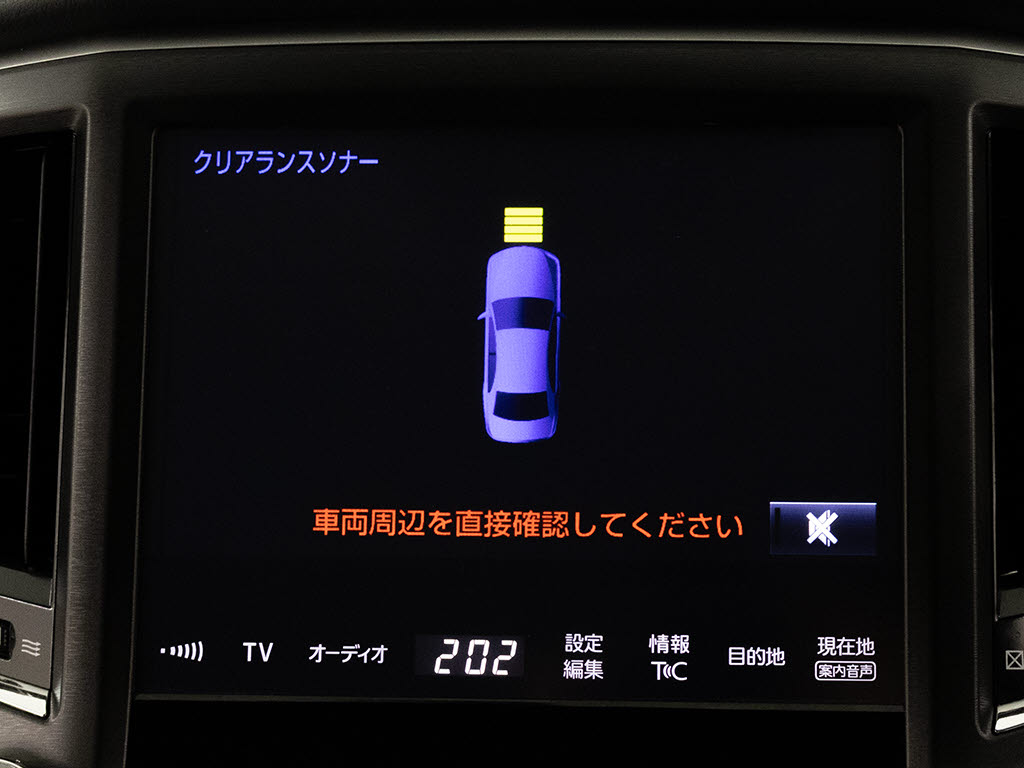クリアランスソナーが付いています！フロン
ト＆リアにセンサーがあり、障害物に近づく
と警告音が鳴りドライバーへお知らせ！すご
く便利な人気装備です！！