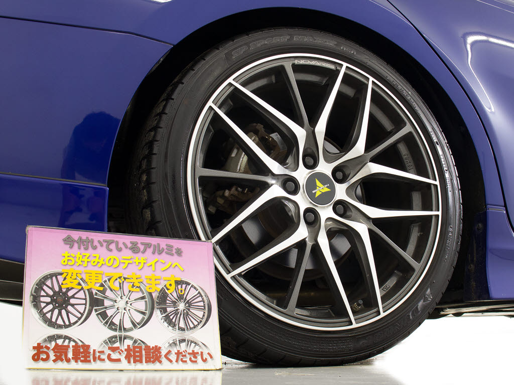 Weds19インチアルミホイール装着車両！！ア
ルミホイールの変更も可能です！お客様のお
好みの１台を作成可能となります！※詳細は
スタッフまでお尋ねください。