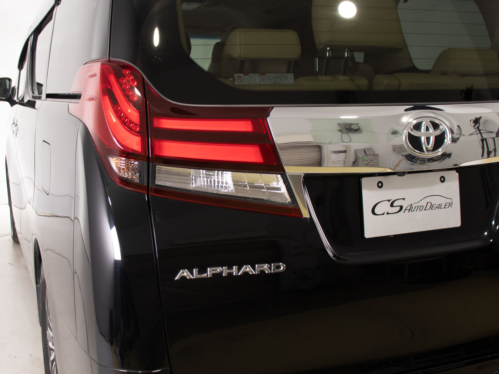 ★展示前点検実施★特殊な機材も用いて、全
車点検を実施しております！